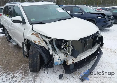 2018 Toyota Highlander Xle z USA, uszkodzony, nr VIN 5TDJZRFH3JS556538